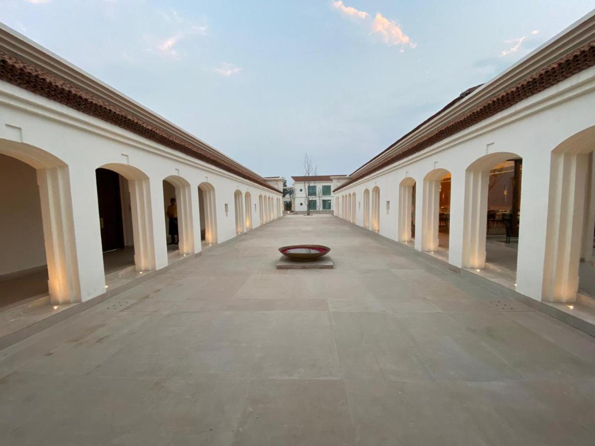 Marasa Sarovar Premiere, Bodhgaya Buitenkant foto